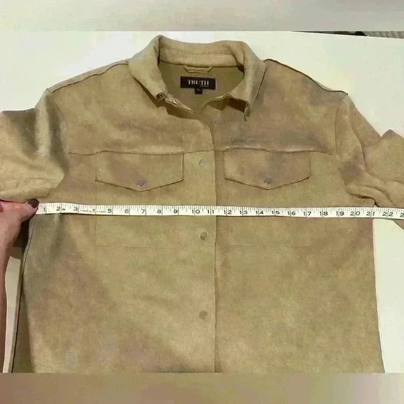 Truth by Republic Faux Suede Snap Front Button Down Shirt Size Medium - Picture 5 of 5